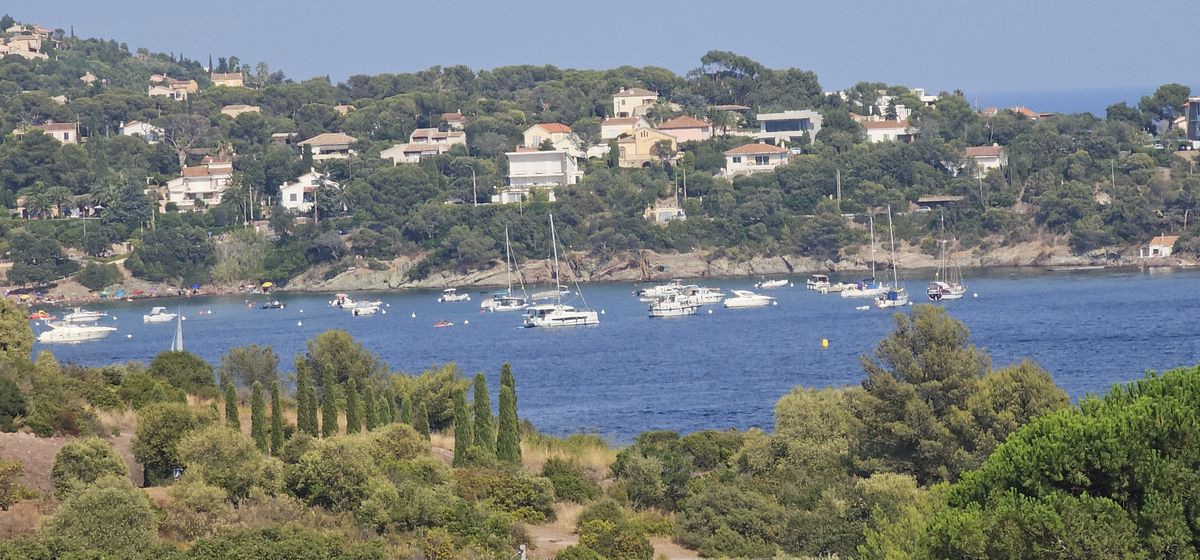 Plage d'Agay au petit matin